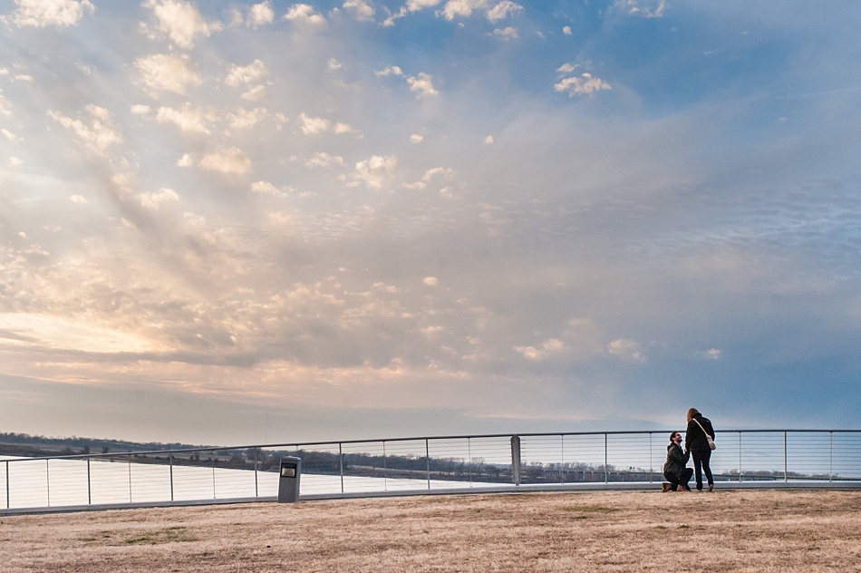 amydale_photography_memphis_wedding_photographer_downtown_memphis proposal008