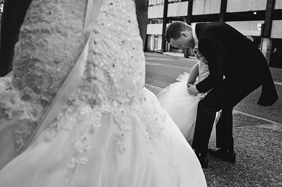 amydale_photography_columns_building_calvary_episcopal_memphis_wedding071